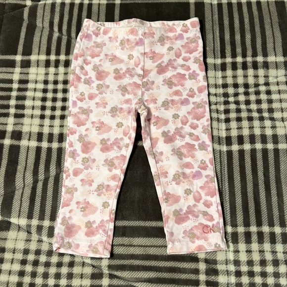 Calvin Klein toddler girl pant set - Picture 4 of 5